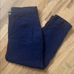Old Navy Cropped Gauze Ankle Pants in Navy